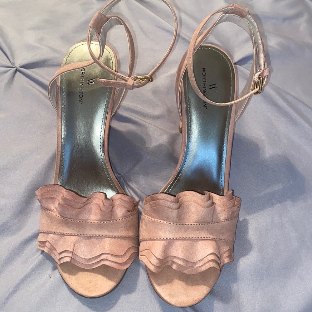 Women’s Worthington heel